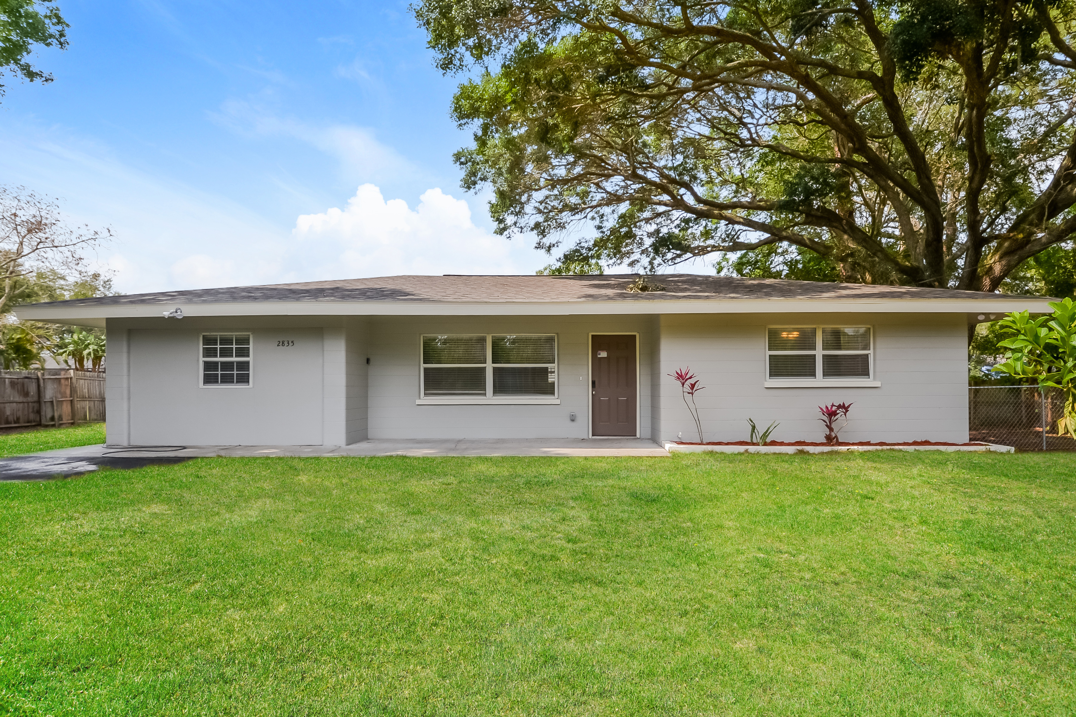 2835 TRINIDAD ST SARASOTA, FL 34231